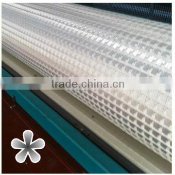 High strength warp knitted PET geogrid