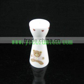 YF17008 porcelain salt shaker