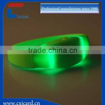 Trending hot products fashion LED radio controlled wristband