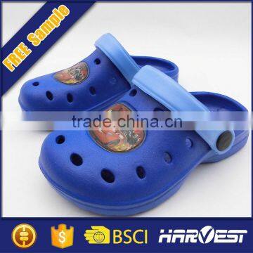 2014 Cartoon patch EVA child clogs,traps rubber clogs,soft clogs leather