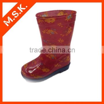 Red Color Easy Wearing Rubber Rain Boot for Kids