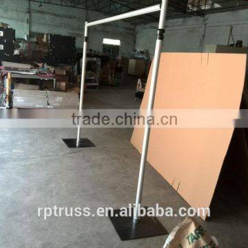 Portable aluminum pipe and drape for ball