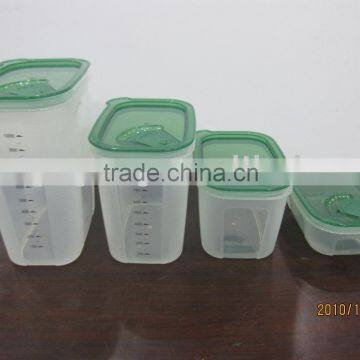 Food storage container