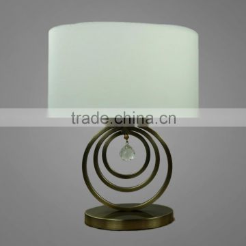 Antique Brass Metal Base And Body With White Fabric Lampshade Bedside Table Lamp Hotel Table Light