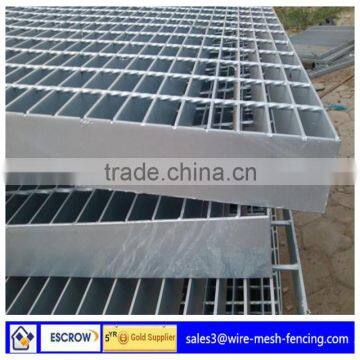 ISO9001:2008 2015 low price platform floor hot dip galvanized steel grating,China professional factory direct sale