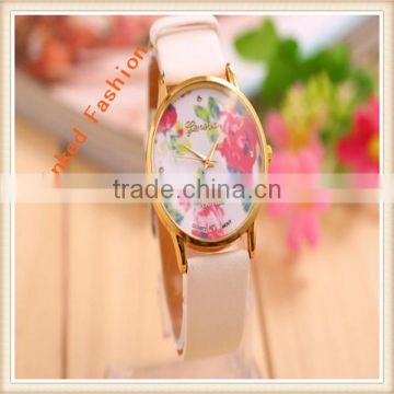 Popular fashion silicon lady watch