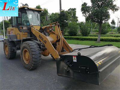 China wheel loader road cleaning machine ,Wheel Loaders with Attachment Sweeper