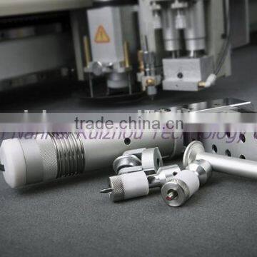 Leather Cloth Plastic Glove Cutting Machine by Oscillating Knife photo-2