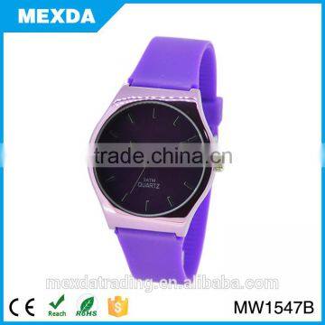 Fashion Design Silicone Strap Water Resistant Hand Watch for Girl