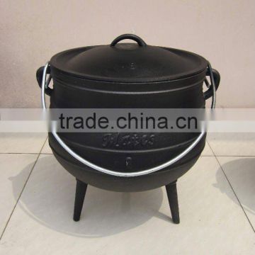 Size 8 African cast iron black potjie pot