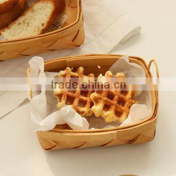 Wood chip interwoven bread storing basket