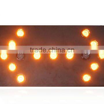 Shenzhen Manufacturer Thailand Standard Cold Rolled Steel Board Traffic Arrow Light