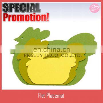 Chick shaped felt placemats for easter decoration