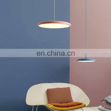 Модерн-стильный круглый канделабр из стекла и дерева photo-5