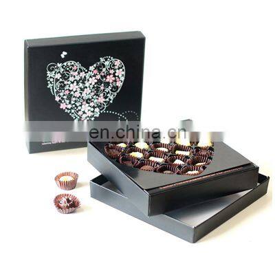 Valentine's wholesale high quality chocolate box packaging gift with royal paper heart divider