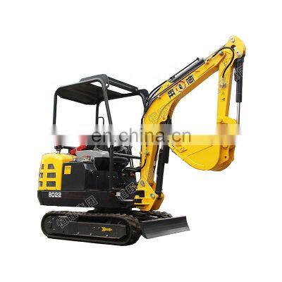 Towable mini retro excavator steel track