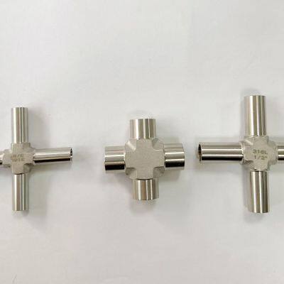 Stainless Steel Welded Cross Fitting for Food and Beverage Processing Lines