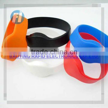 Hot new silicone bracelet, camouflage silicone bracelet