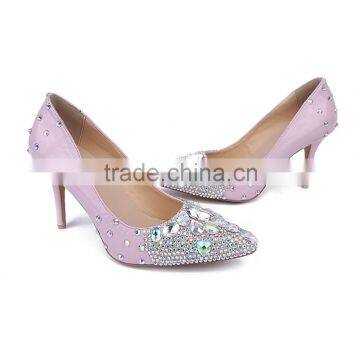 China Wholesale Beige Rubber Sole 6CM Heels Shoes, Pink Patent Leather Low Heel Crystal Wedding Shoes photo-2