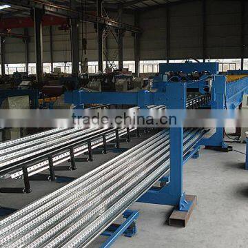 Automatic deck floor panel roll forming machine