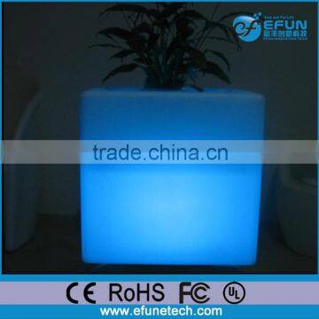 outdoor/indoor led decorating plastic planter planter flower pots,led cube flower pot