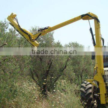 tractor pruning machine