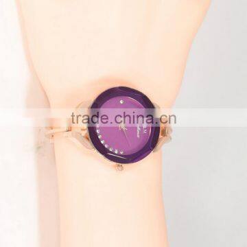 Charming Lady Decoration Wristwatch Vogue Crystal Dial Alloy Strap Women Watch photo-2