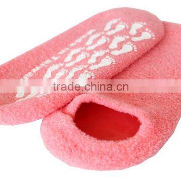 Gel-Coated Moisturizing Socks photo-5