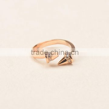 2016 High quality new design Engagement gold finger ring XE001