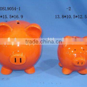 Ceramic pig money bank