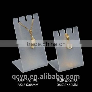 QCY-NEC-7 high quality customized leaves shape acrylic necklace display