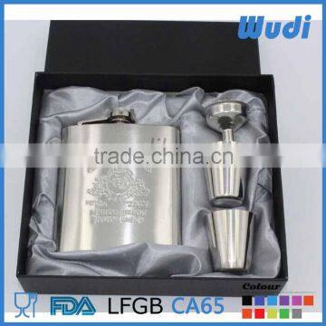 2 shot glass and funnel hip flask set in stainless steel material HSET12