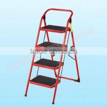 Folding steel step ladder with 4 steps wide pedal