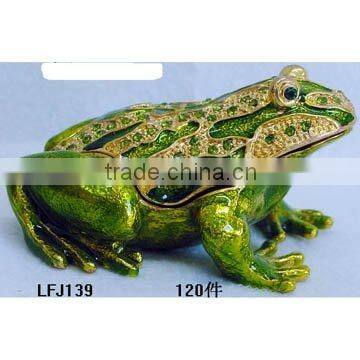 frog design jewelry box