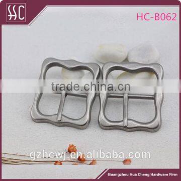 new design metal belt buckle,factory wholesale metal belt buckle,Guangzhou metal belt buckle