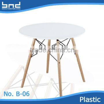 2016 Wood round table with wood legs