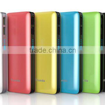 TRUSDA New product Lithium battery charger built in cable solar power bank 13000mAh with CE FCC ROHS
