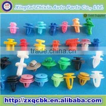 Durable push type retainer auto clips car door panel clips for wholesale car door trim clips