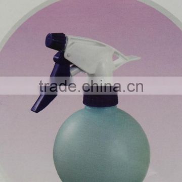 Sprayer bottle with trigger sprayer-3