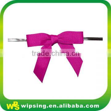 Fancy pre-tied ribbon bow with wire twist