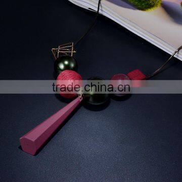 Fashion Horseshoe Strip Pendant Long Necklace Square Hoop Large Bead on Chain Necklace Autumn Winter Long Sweater Necklace