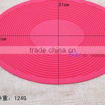 2016 Custom Food Grade Non-toxic Heat Insulation Anti-skid Design Silicone Baking Mat Pot Holder photo-4