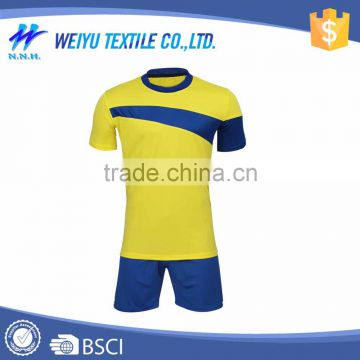 Latest customized short sleeve soccer jersey made in china