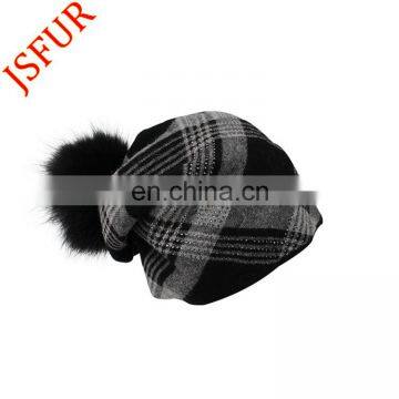 Professional Design Cap Acrylic Beanie Bobble Real Raccoon Fur Pompom Knitted Hat