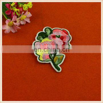 2016 Hot Sale Appliques Floral Embroidery Patches for Garment photo-2