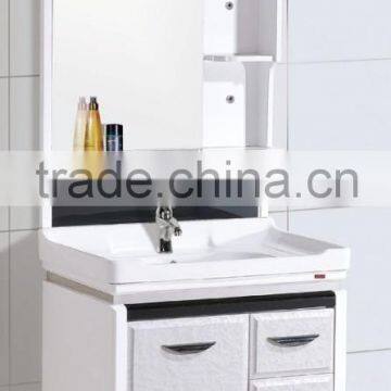 High Standard Saudi Arabia Market Modern Bathroom Mirror PVC cabinet ZZ-2033