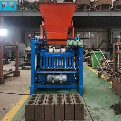 Máquina de Fabricação de Blocos de Cimento e Concreto Ocos Semi - automática de Alta Qualidade. Preço da Máquina de Fabricação de Tijolos photo-2