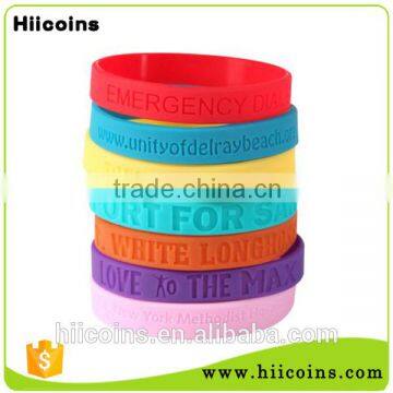 Top grade interchangeable plastic cheap custom silicone bracelet