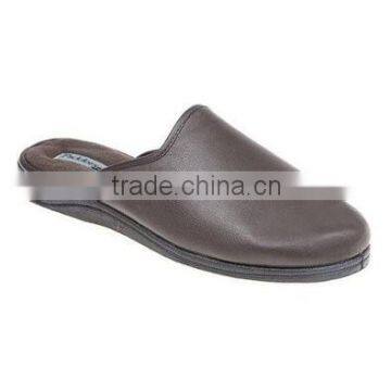 leather slippers new fashion and style soft, comfortable