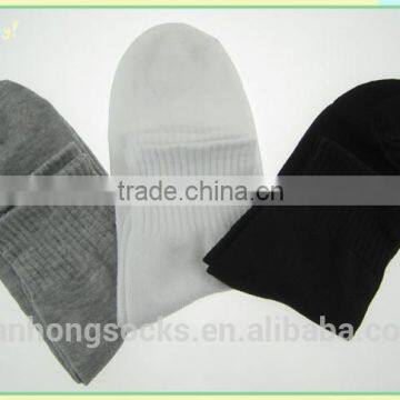 Men's sports socks wholesale leisure plain cotton socks wholesale